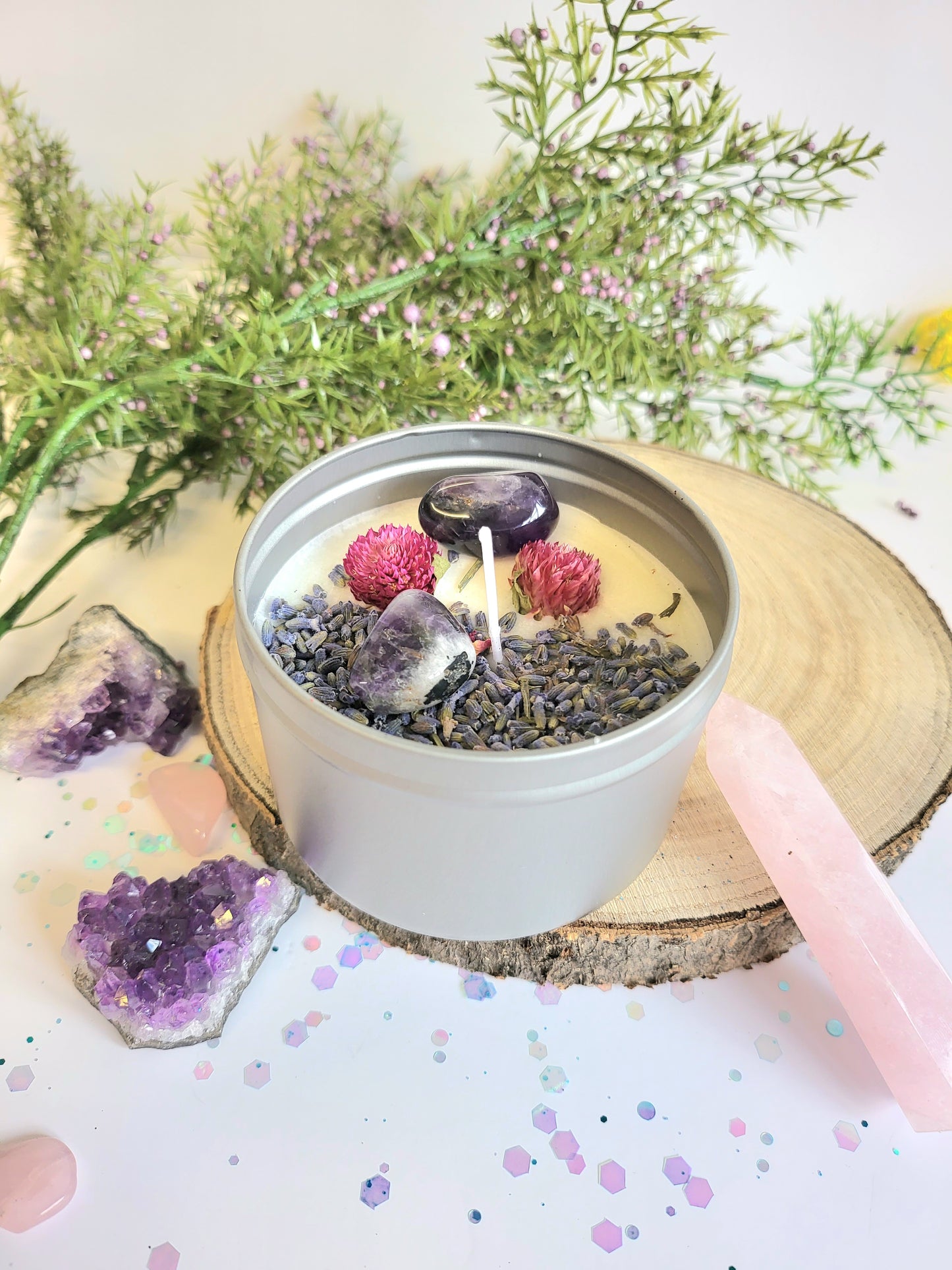 LAVENDER AND AMETHYST CANDLE.